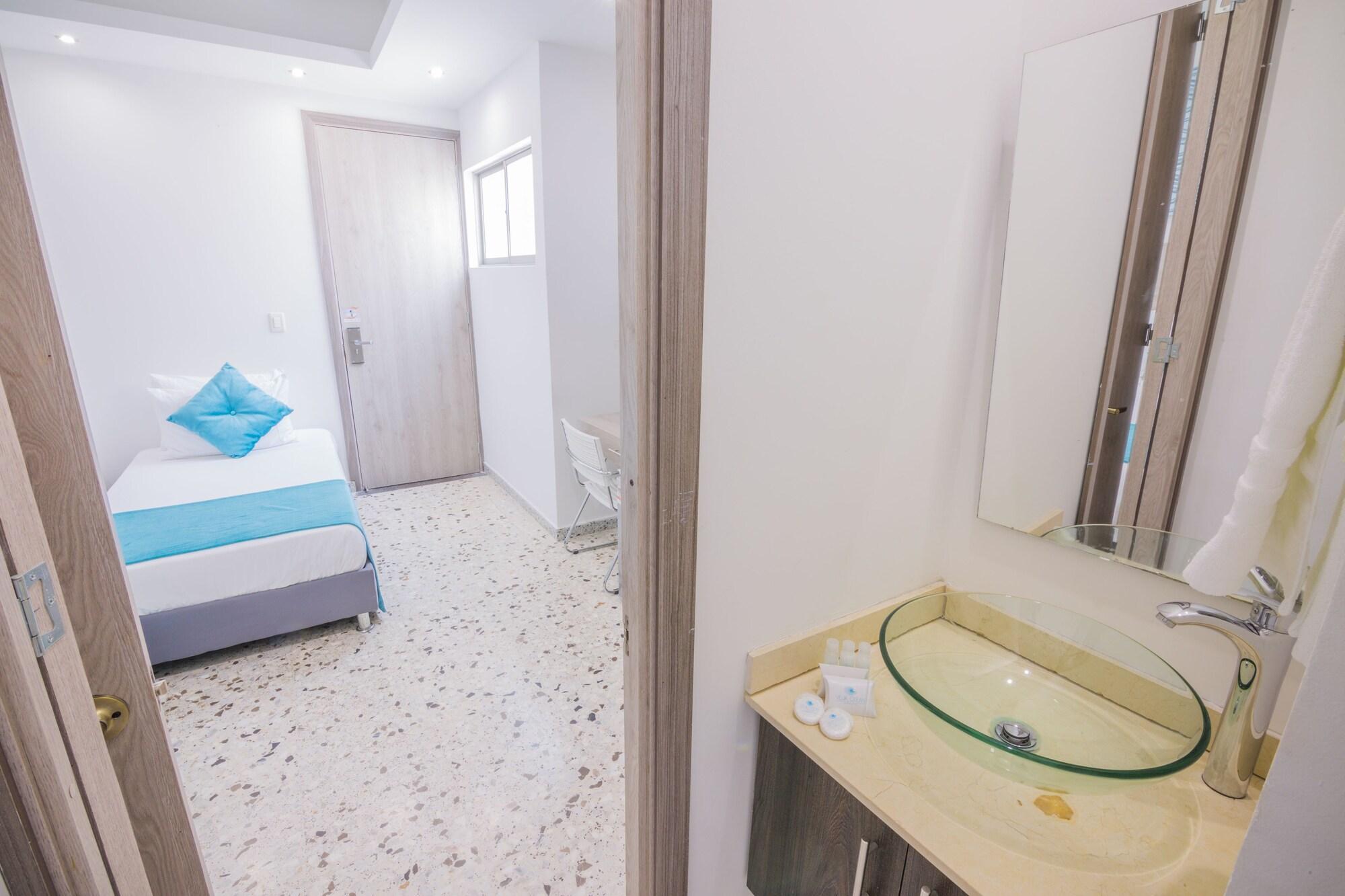 Velik Ocean Hotel Aeropuerto Cartagena Екстериор снимка