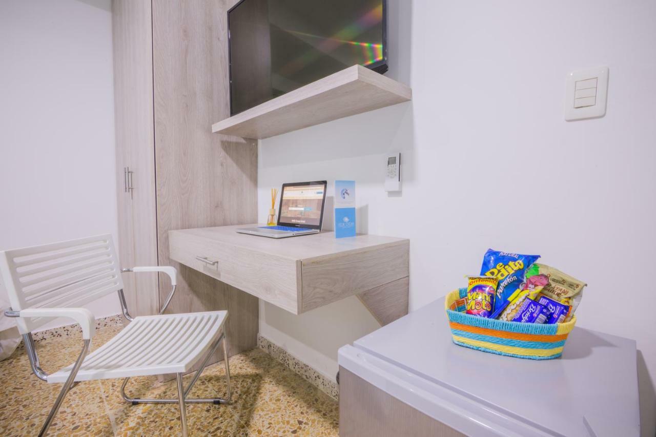 Velik Ocean Hotel Aeropuerto Cartagena Екстериор снимка